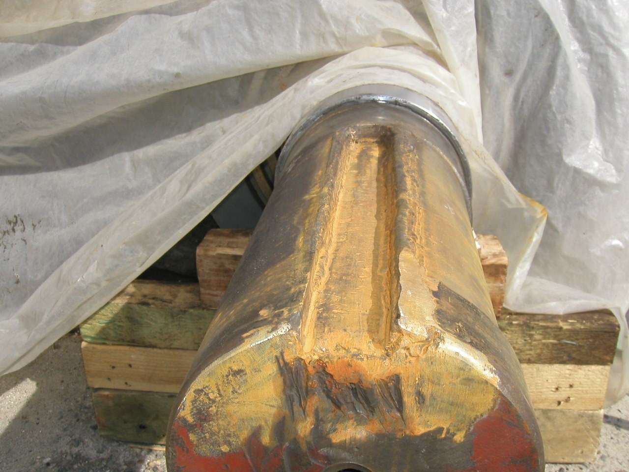 Oversized shaft keyway on jaw crusher required shaft repair to resume mineral processing in refractory manufacture