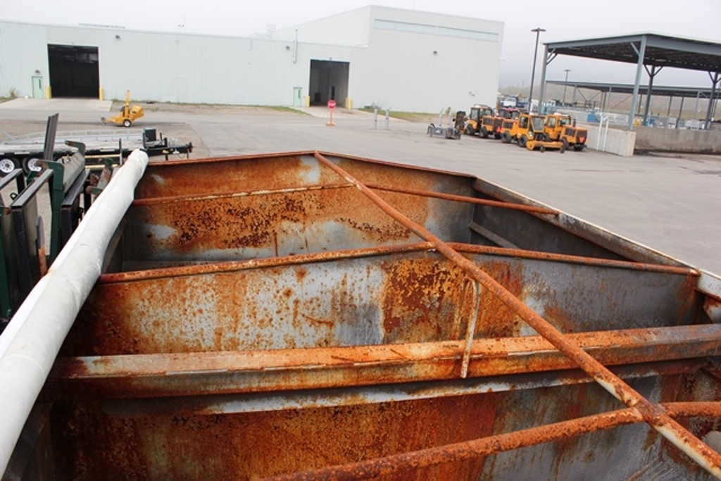 Hopper was experiencing extreme rate of corrosion damage due to salt contamination