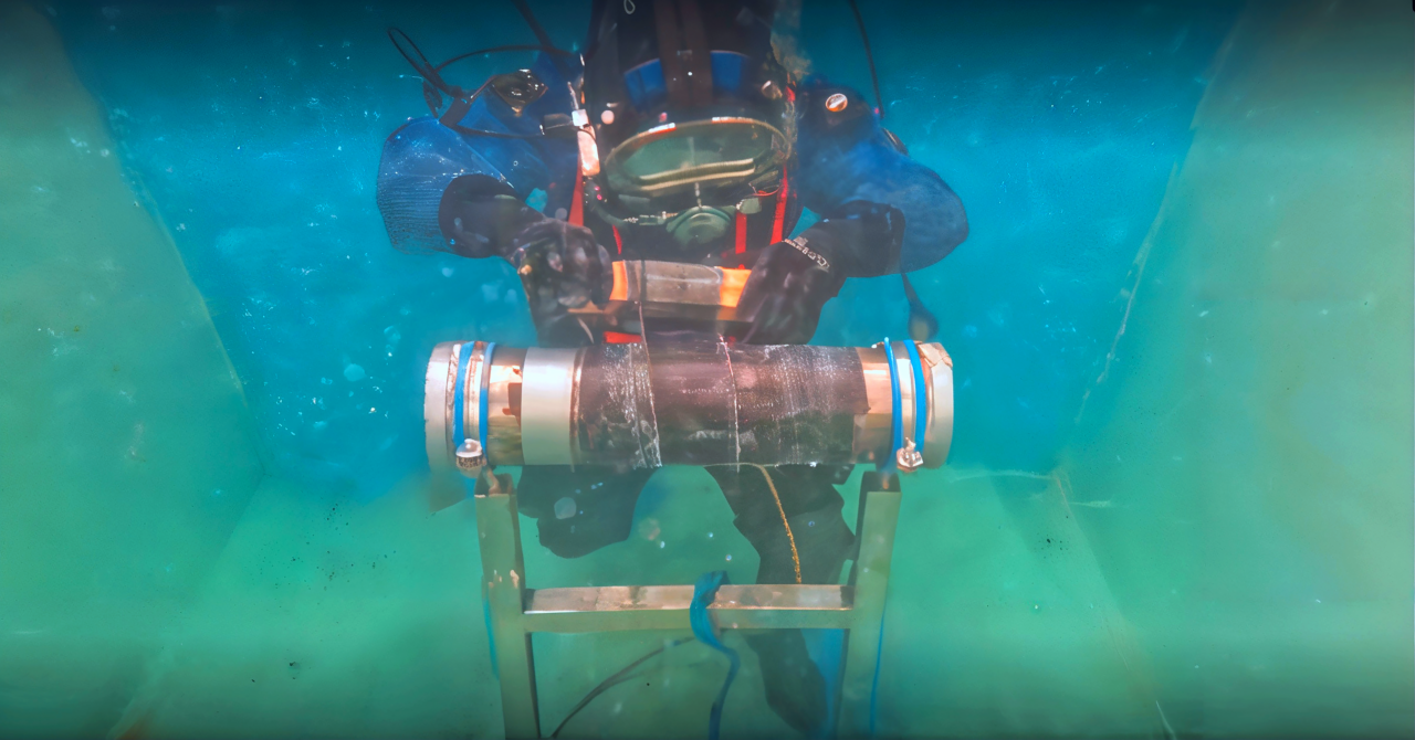 How to wrap pipes underwater using composite wrap system, Belzona SuperWrap II