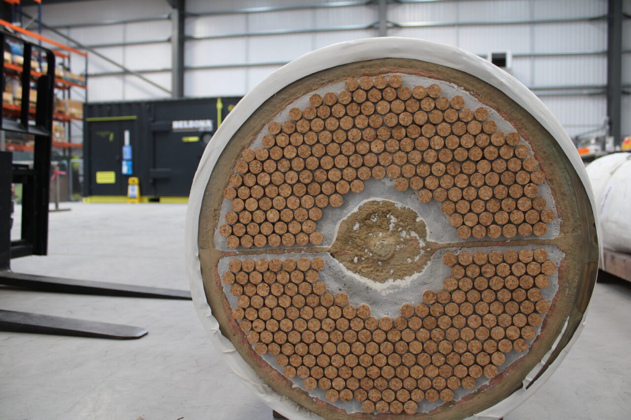 Cómo Reparar Intercambiadores de Calor con Corrosión y Grietas en Placas Tubulares (con video) 28 Preventing unwanted contamination inside the tubes