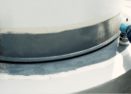 Condition the repair area with Belzona 3921 (GSC Surface Conditioner)