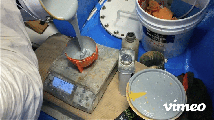 Mix the contents of high-performance coating, Belzona 5811 (Immersion Grade)